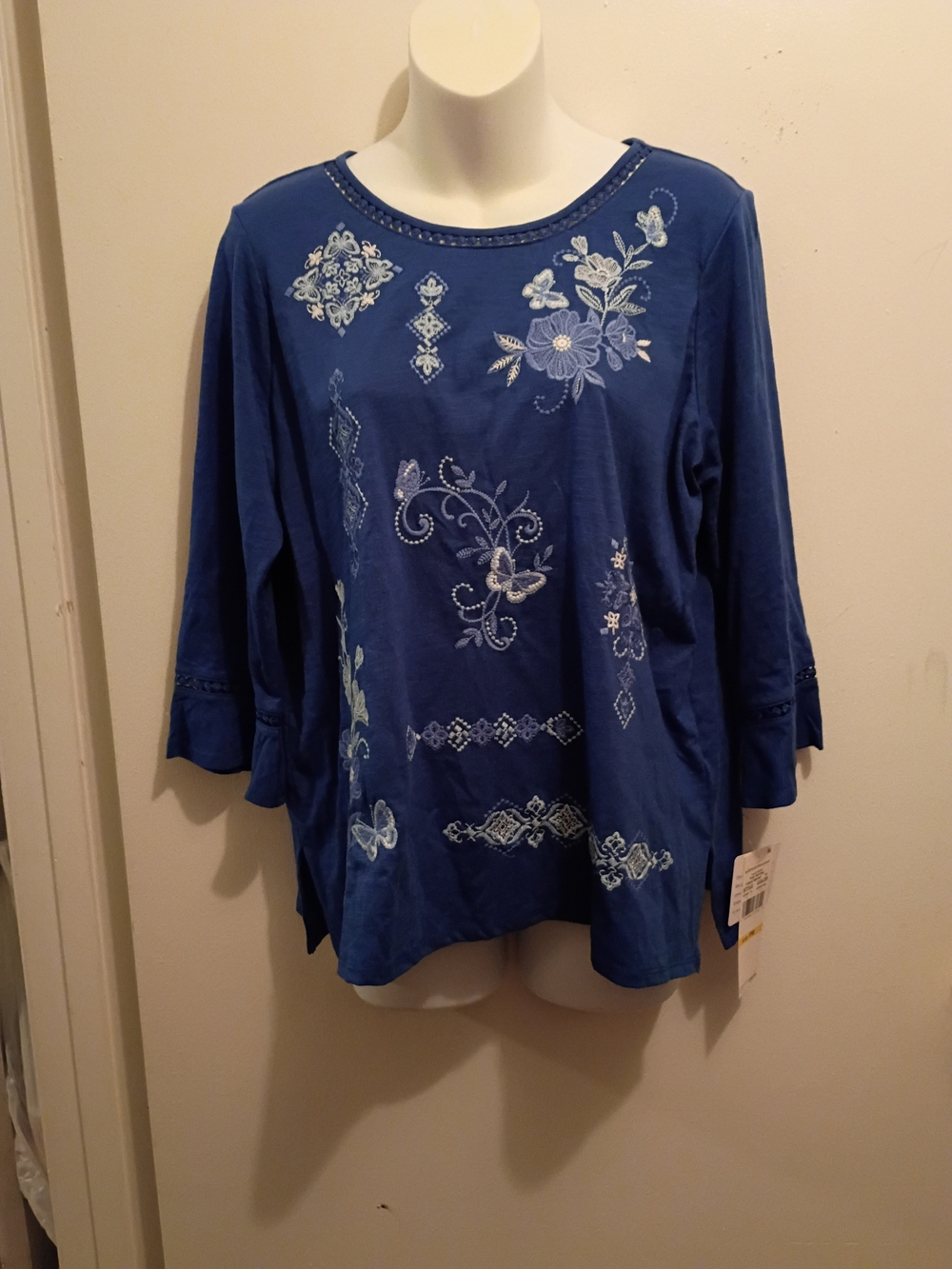 Alfred Dunner Blue Embroidered Scoop-Neck Tunic